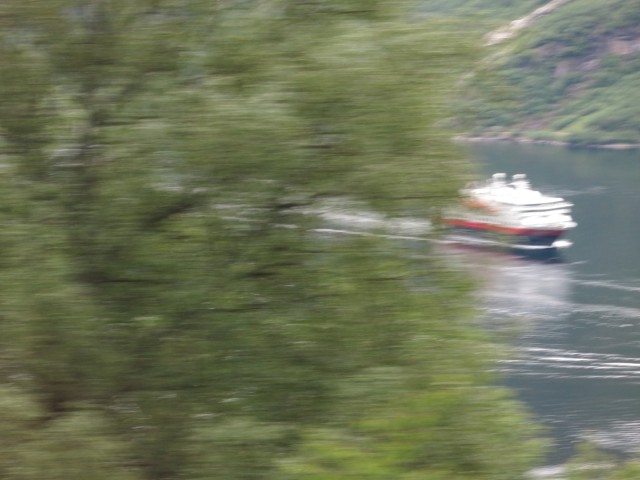 Hurtigruten_2015-06-18_14-03